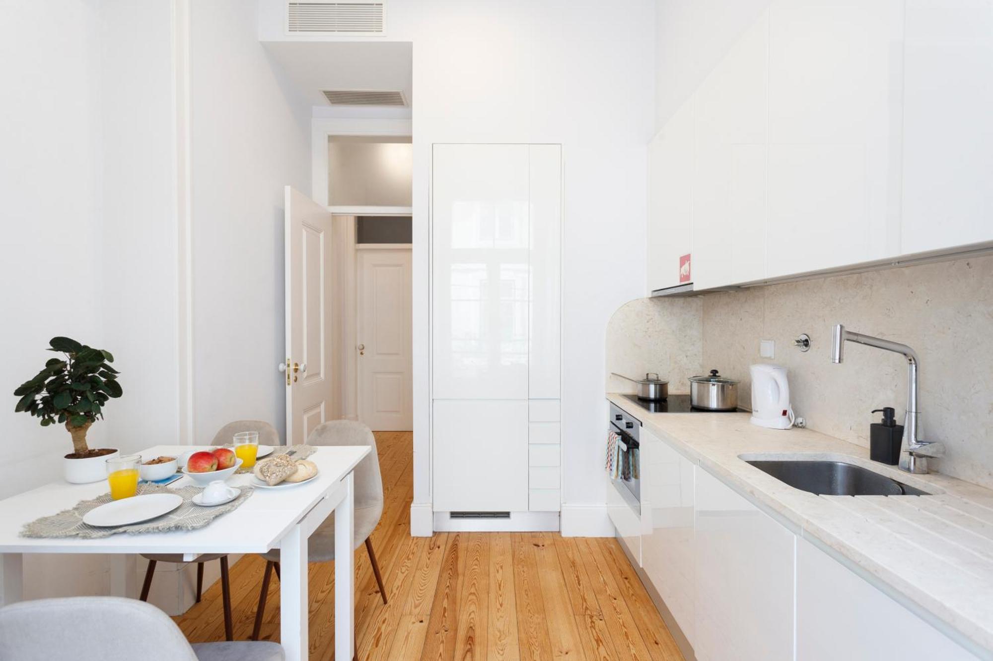 Modern In The Heart Of Chiado Apartment *